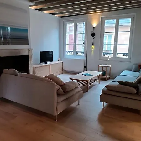 Triplex Hypercentre Avec Parking *