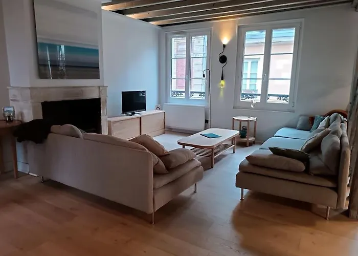 Triplex Hypercentre Avec Parking *