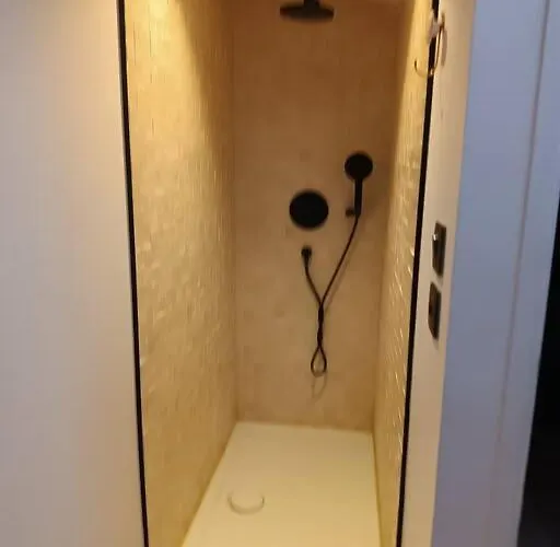 Triplex Hypercentre Avec Parking Apartment